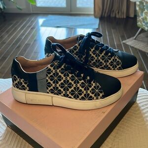 Kate Spade Keswick Navy Flower Sneaker 8.5